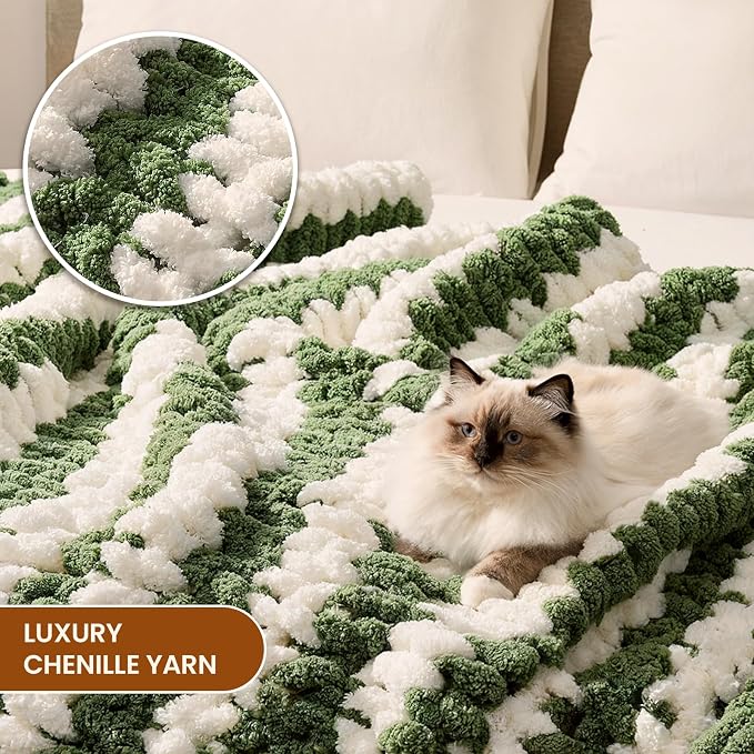 L'AGRATY Chunky Knit Throw Blanket - Image 3