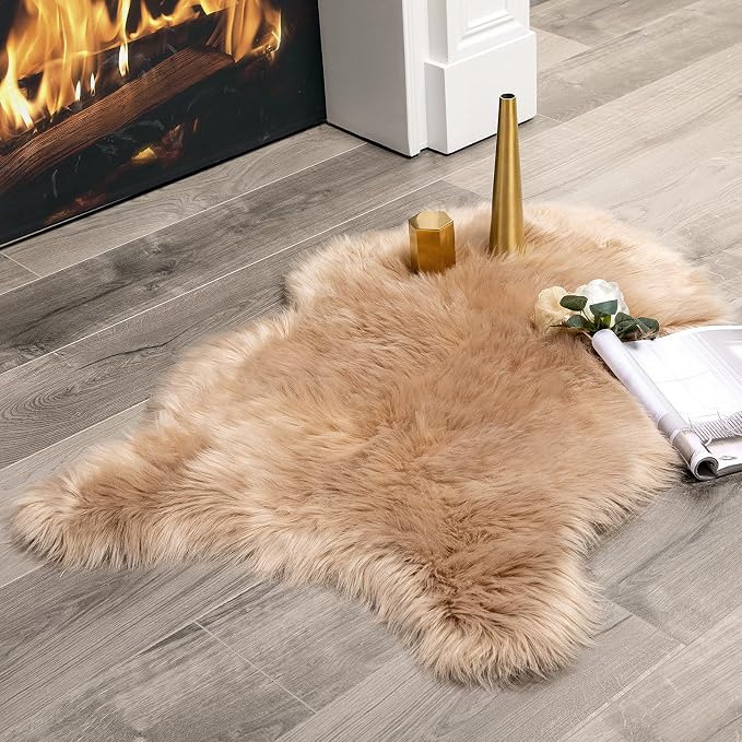 MIULEE Fluffy Area Rug 2x3 ft Faux Fur Sheepskin Rug by MIULEE