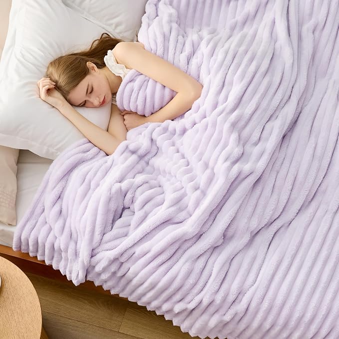 Bedsure Soft Queen Size Blanket - Image 4