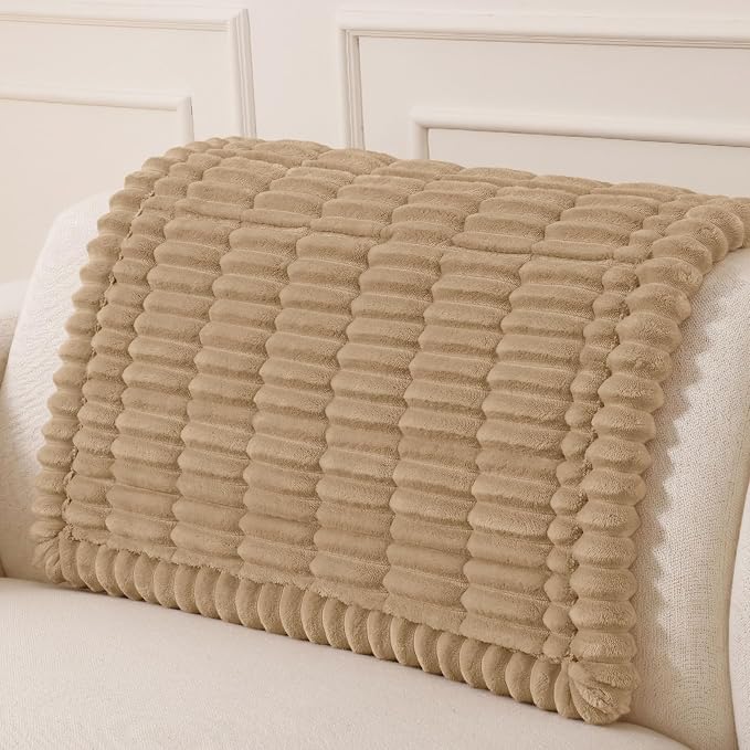 Couch Cover for Dogs, Washable Non Slip Plush Flannel Sofa Protector | Thick by hyha