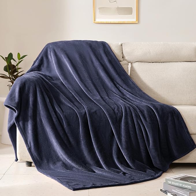 BEAUTEX Fleece Blanket King Size Super Soft Flannel Throw Blanket Lightweight Fuzzy Plush Blanket for Couch Sofa or Bed All Seasons (Navy Blue, 108" x 90")