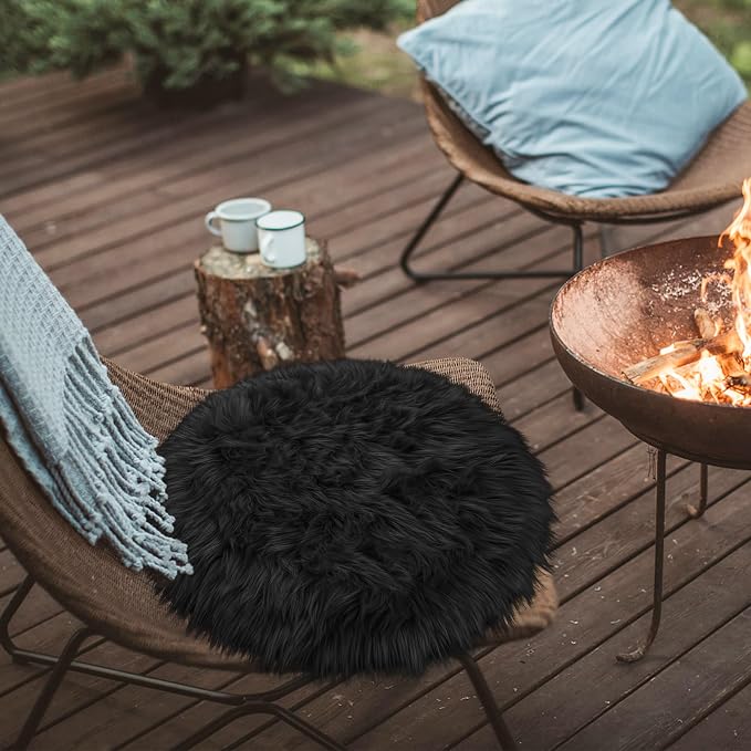 Small Black Round Rug 2ft for Bedroom, Faux Fur Fluffy Circle Rug Furry Carpet - Image 3
