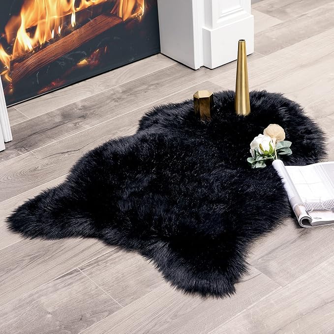 MIULEE Fluffy Area Rug 2x3 ft Faux Fur Sheepskin Rug by MIULEE