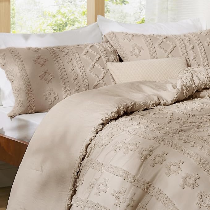 Bedsure Tufted Boho Comforter Set California King Size - Khaki Boho Bed Set, GentleSoft™ 3 Pieces Farmhouse Shabby Chic Embroidery Bedding, Gifts for Woman, Soft Jacquard Comforter for All Seasons