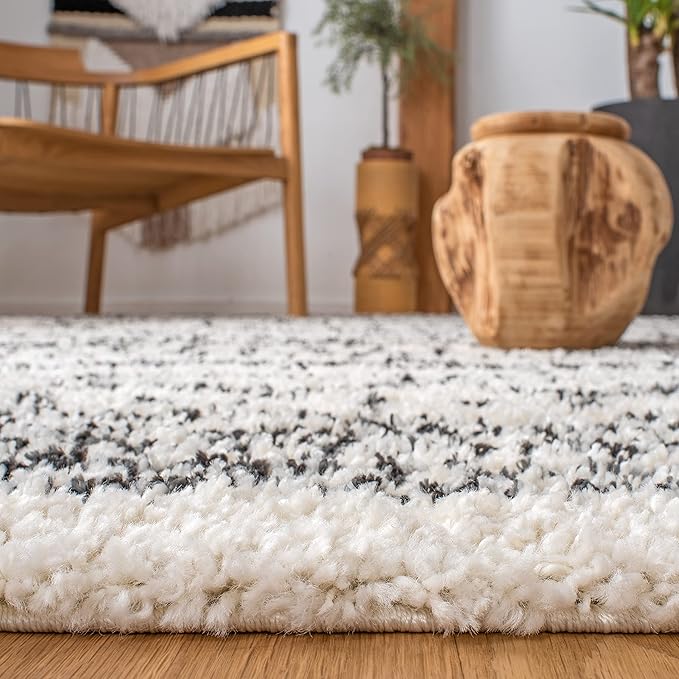 SAFAVIEH Arizona Shag Collection Area Rug - 5'1" x 7'6", Ivory & Black, Moroccan Design, Non-Shedding & Easy Care, 1.6-inch Thick Ideal for High Traffic Areas in Living Room, Bedroom (ASG741Z)