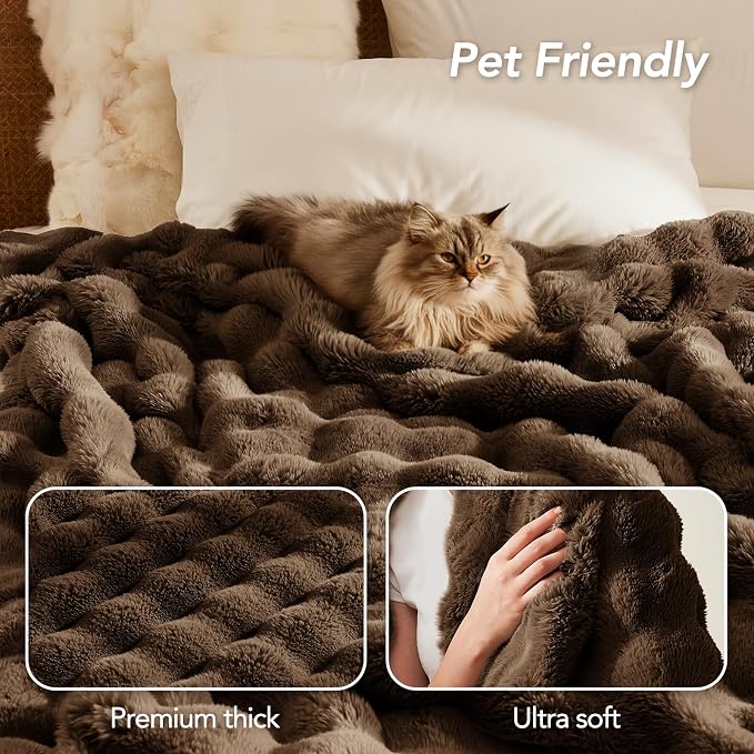 L'AGRATY Faux Rabbit Fur Throw Blanket - Image 7