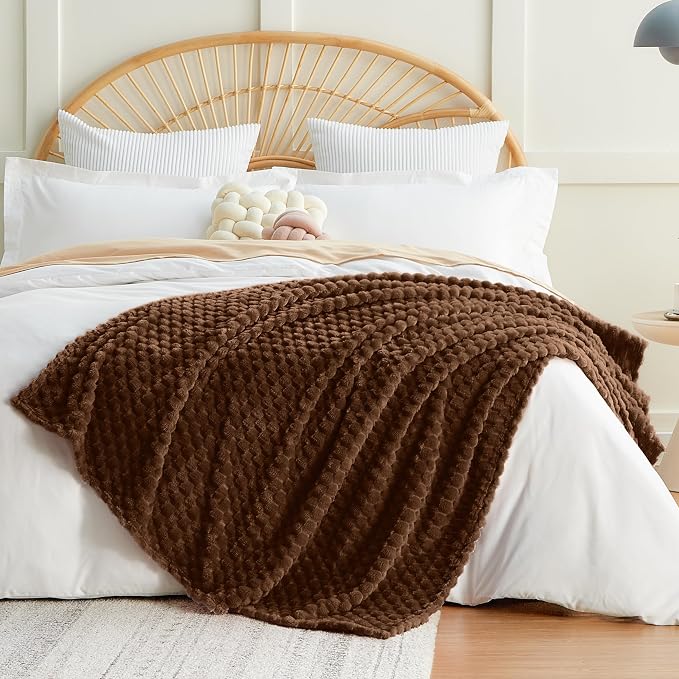 EXQ Home Gentle Soft Fleece Throw Blanket – Cozy Lightweight 3D Imitation - Image 2