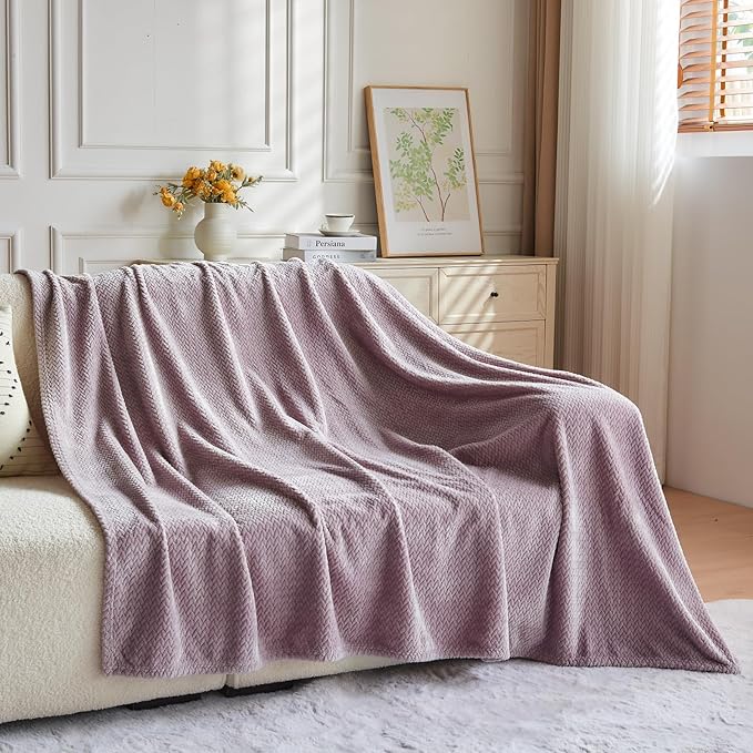 NEWCOSPLAY Super Soft Twin Blanket Light Purple Premium Silky Flannel Fleece Leaves Pattern Lightweight Bed Blanket All Season Use (Light Purple, Twin(60"x80"))