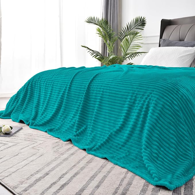 BEDELITE Ribbed Jacquard Ocean Blue Blankets Queen Size by BEDELITE