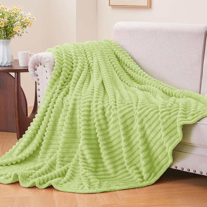 BEDELITE 3D Ribbed Cream Lime Fleece Throw Blanket - Image 2