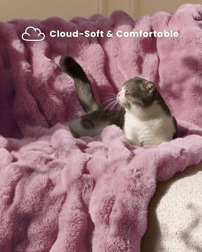 Ultra Soft Cozy Faux Fur Throw Blanket, Fuzzy Plush Thick Bubble Blanket - Image 3
