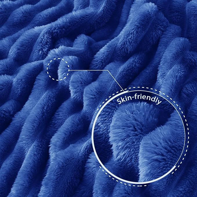 Exclusivo Mezcla Striped Fleece Throw Blanket - Image 5