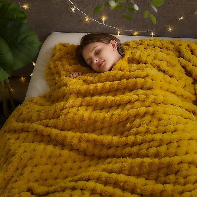 NEWCOSPLAY Fleece Clouds Cozy King Blanket by NEWCOSPLAY