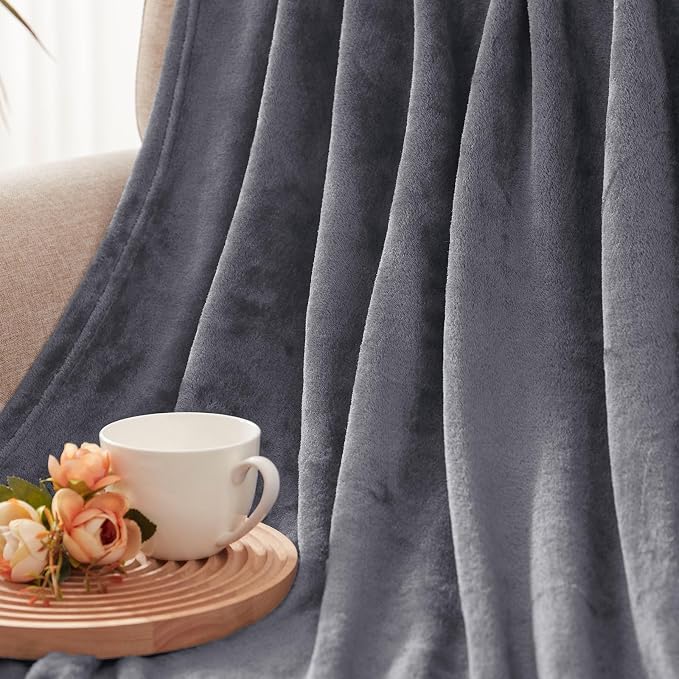 Exclusivo Mezcla Soft Fleece Blanket Queen Size - Image 8