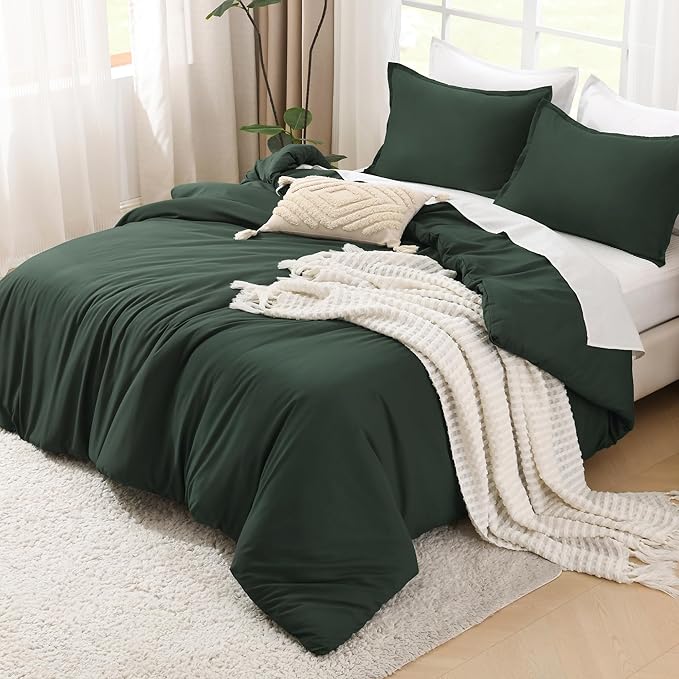 Litanika Forest Green Comforter King Size, 3 Pieces Lightweight Solid Bedding Comforter Set, All Season Fluffy Bed Set (104x90In Comforter & 2 Pillowcases)