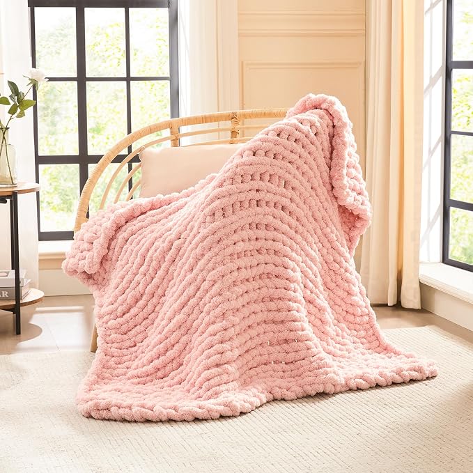 L'AGRATY Chunky Knit Throw Blanket by LAGRATY
