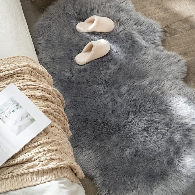 MIULEE Fluffy Area Rug 3x5 ft Faux Fur Sheepskin Rug - Image 6