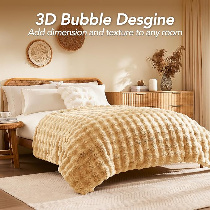 L'AGRATY Faux Rabbit Fur Throw Blanket - Image 3