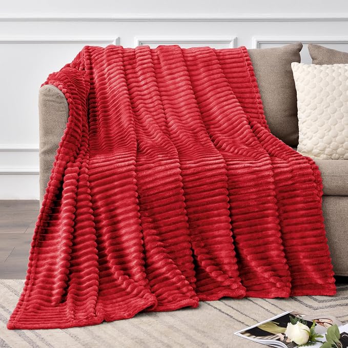 BEDELITE 3D Ribbed Jacquard Red Fleece Twin Blanket - Image 2
