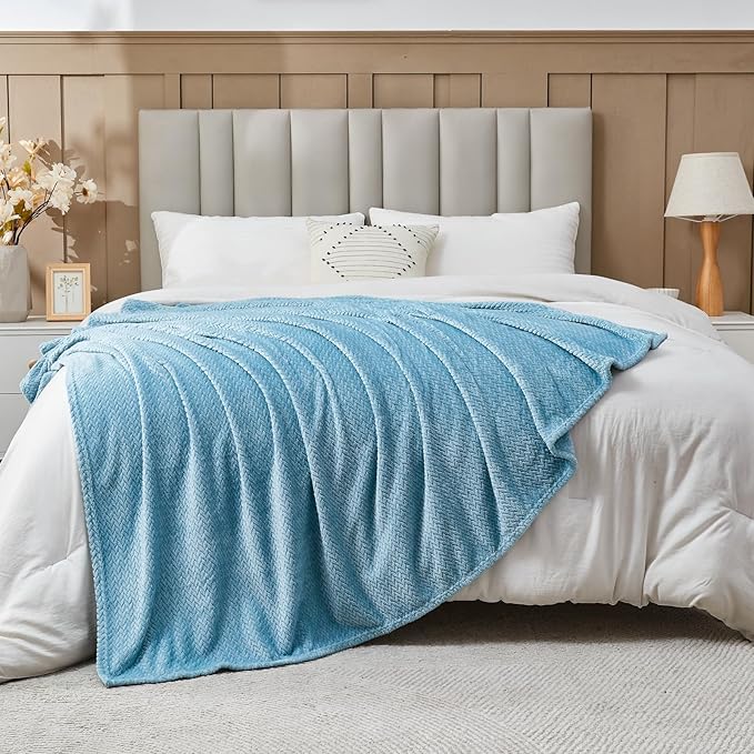 NEWCOSPLAY Super Soft King Blanket Light Blue Premium Silky Flannel Fleece Leaves Pattern Lightweight Bed Blanket All Season Use (Light Blue, King(90"x110"))