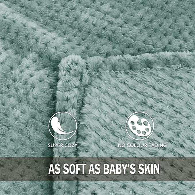 Exclusivo Mezcla Large Waffle Fleece Throw Blanket - Image 7