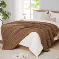 L'AGRATY Chunky Knit Throw Blanket by LAGRATY