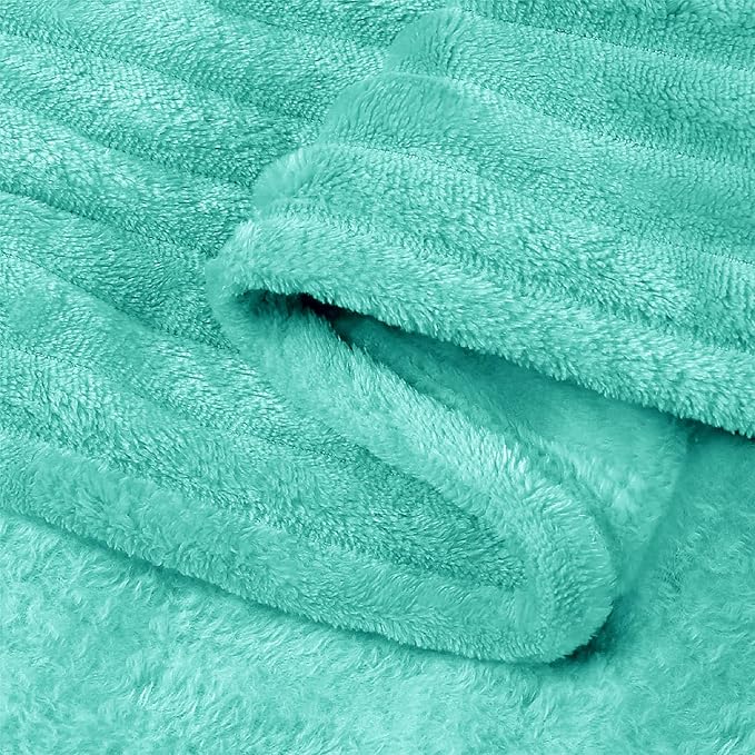 BEDELITE 3D Ribbed Jacquard Aqua Fleece Twin Blanket - Image 9