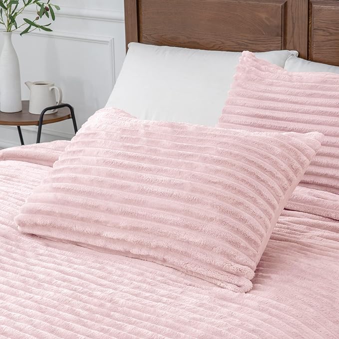 BEDELITE Fleece Full Comforter Set -Super Soft & Warm Fluffy Pink Bedding, Luxury Fuzzy Heavy Bed Set for Winter with 2 Pillow Cases