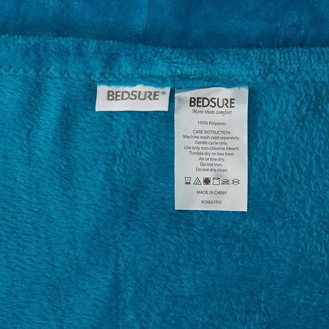 Bedsure GentleSoft Fleece Blanket Twin Size Teal - Image 5