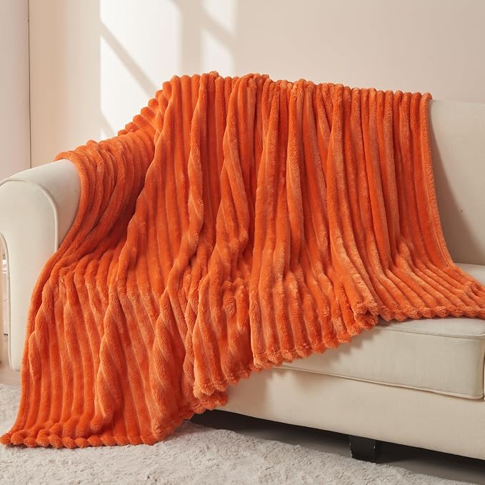 NEWCOSPLAY Fleece Ribbed Cozy Twin Blanket - Image 3