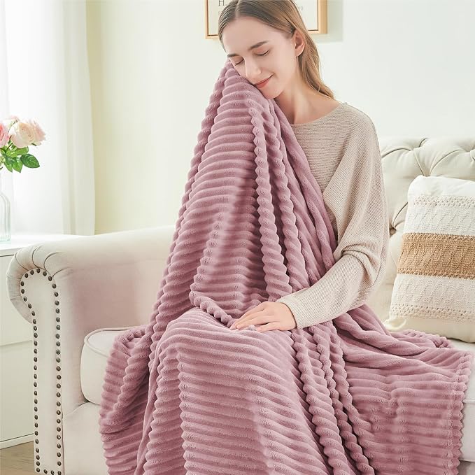 BEDELITE 3D Ribbed Berry Purple Fleece Throw Blanket - Image 4
