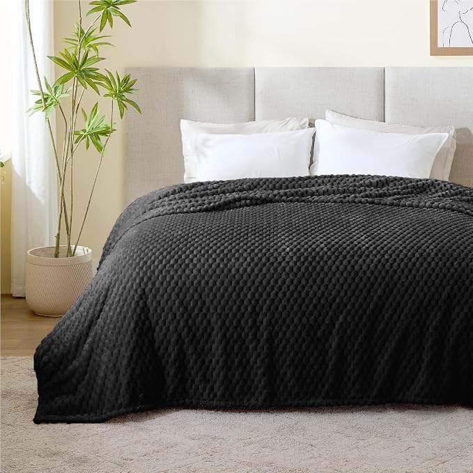 BEDELITE Black King Blanket for Bed, Soft Cozy Gifts for Women, 108 * 90 | 3D - Image 2