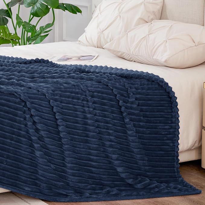 BEDELITE 3D Ribbed Jacquard Navy King Size Blankets - Image 6