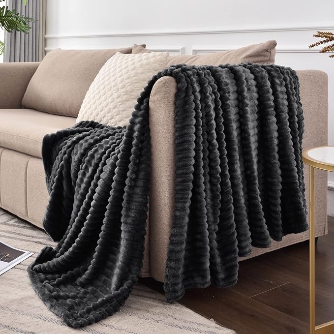 BEDELITE 3D Ribbed Jacquard Black Full Size Blankes - Image 5