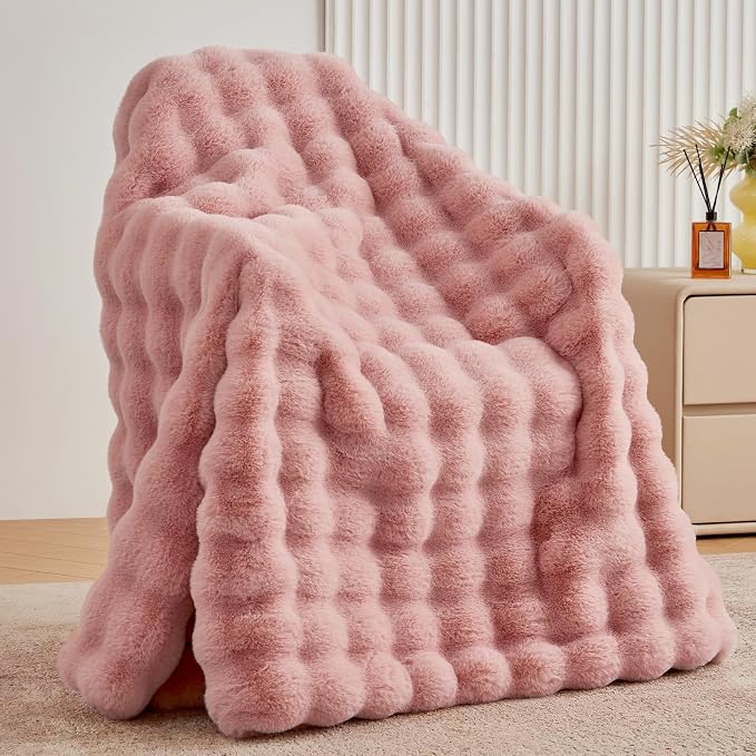 BENVWE Faux Fur Throw Blanket for Couch by BENVWE