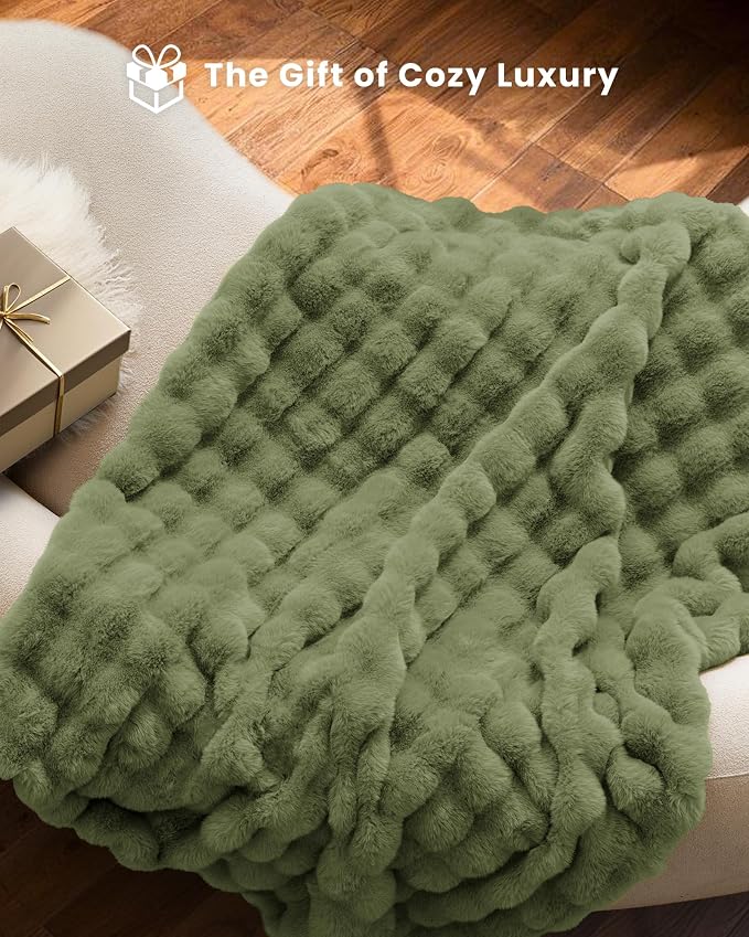 Ultra Soft Cozy Faux Fur Throw Blanket, Fuzzy Plush Thick Bubble Blanket - Image 4