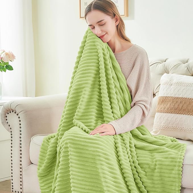 BEDELITE Ribbed Jacquard Cream Lime Fleece Twin Blanket - Image 4