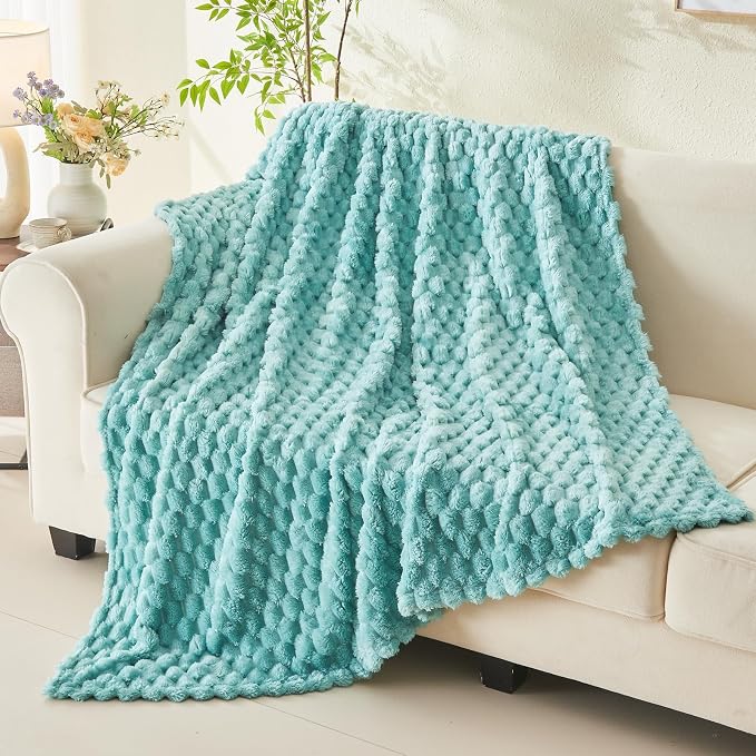 NEWCOSPLAY Fleece Clouds Cozy Throw Blanket - Image 3