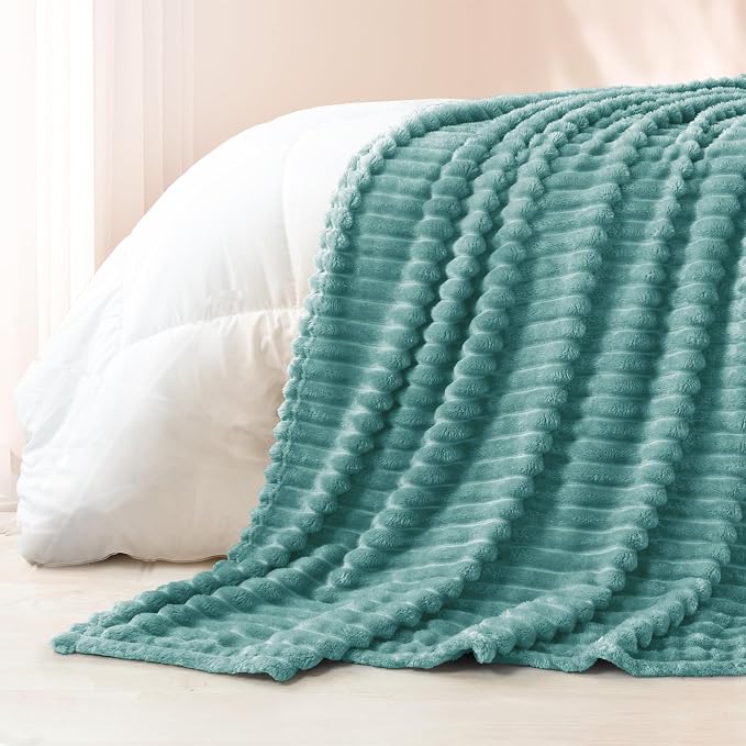 Exclusivo Mezcla Striped Twin Size Fleece Blanket - Image 6