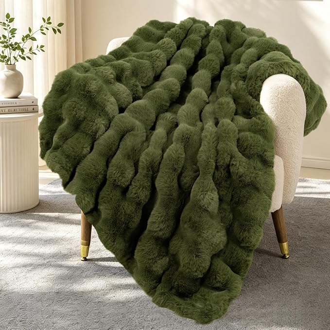 Luxury 1000GSM Rabbit Faux Fur Blanket, Super Warm Cozy Brown Blankets - Image 3