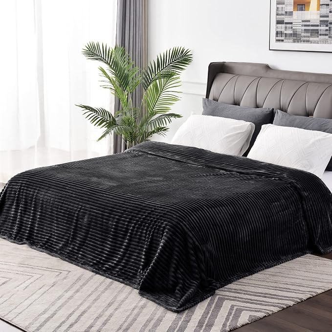 BEDELITE 3D Ribbed Jacquard Black Full Size Blankes - Image 3