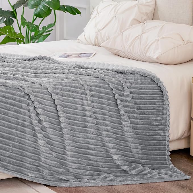 BEDELITE 3D Ribbed Jacquard Grey King Size Blankets - Image 5