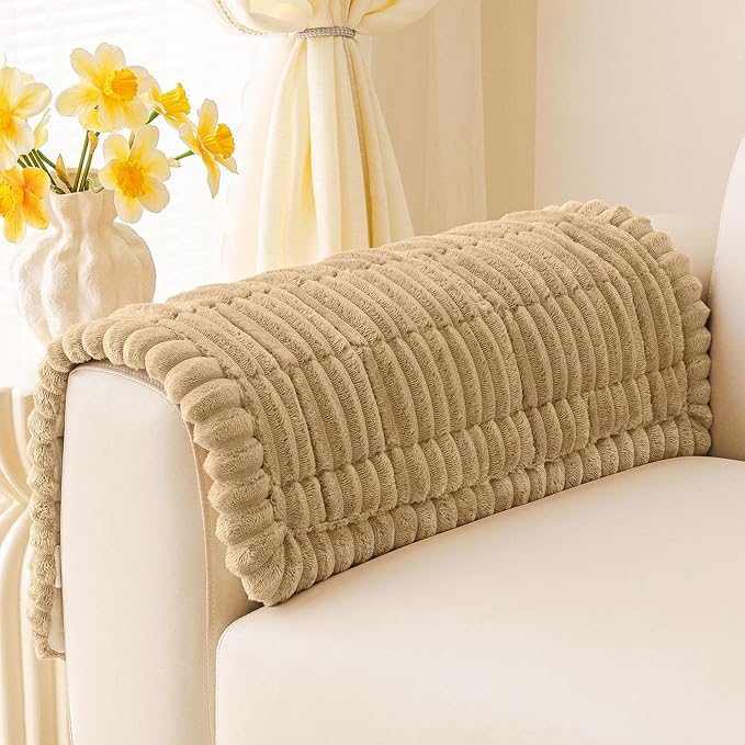 Couch Cover for Dogs, Washable Non Slip Plush Flannel Sofa Protector | Thick by hyha
