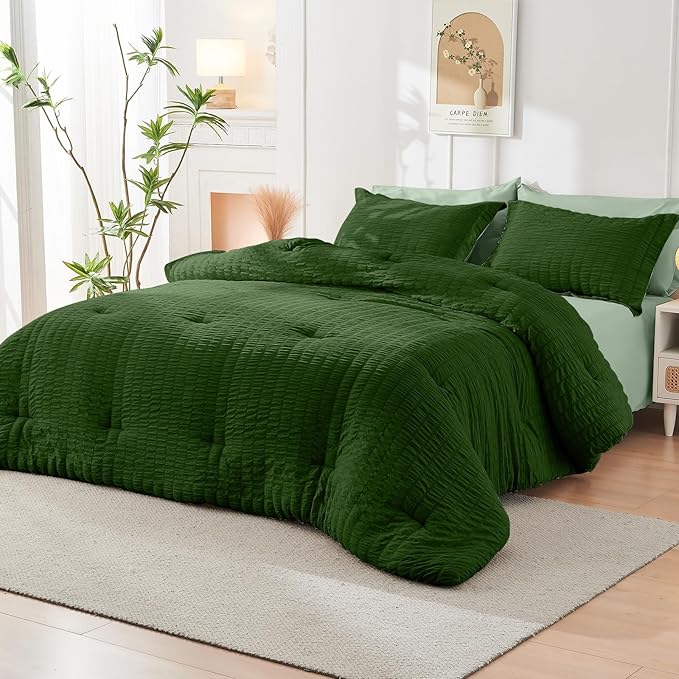 HYMOKEGE Dark Green/Sage Green King Size Comforter Set Seersucker 7 Pieces, All Season Luxury Bed in a Bag for Bedroom, Bedding Set with Comforter, Sheets, Pillowcases & Shams
