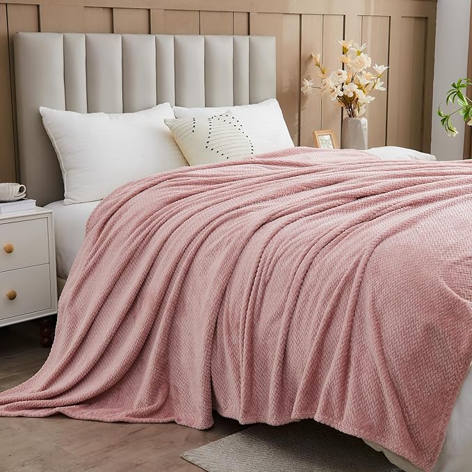 NEWCOSPLAY Super Soft Twin Blanket Dusty Pink Premium Silky Flannel Fleece Leaves Pattern Lightweight Bed Blanket All Season Use (Dusty Pink, Twin(60"x80"))