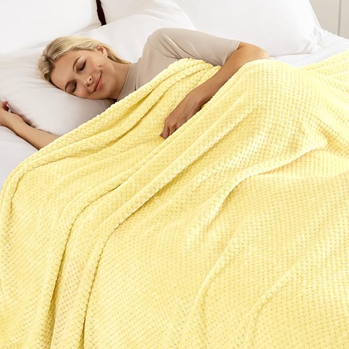 Exclusivo Mezcla Large Waffle Fleece Throw Blanket - Image 3