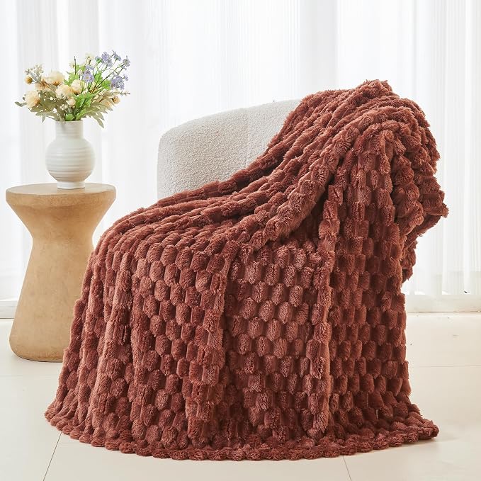 NEWCOSPLAY Fleece Clouds Cozy Twin Blanket - Image 4