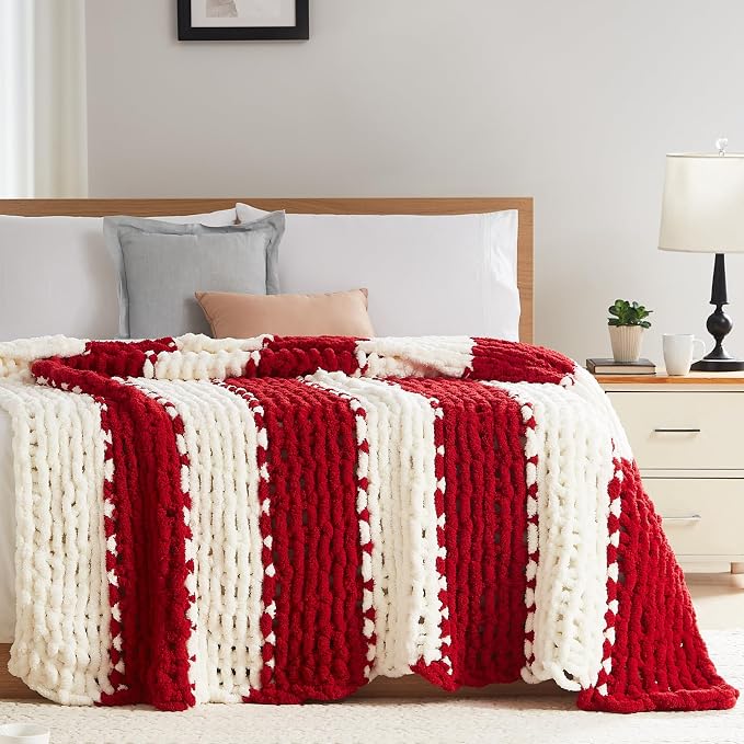 L'AGRATY Chunky Knit Throw Blanket by LAGRATY