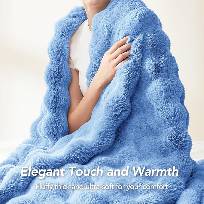 L'AGRATY Faux Rabbit Fur Throw Blanket - Image 4