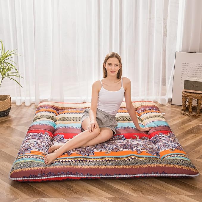 MAXYOYO Bohemian Retro Floor Mattress Vintage Floral Japanese Futon Mattress Roll Up Thicken Sleeping Bed Portable Camping Mattress Floor Lounger Couch Bed Mattress Pad, Queen Size
